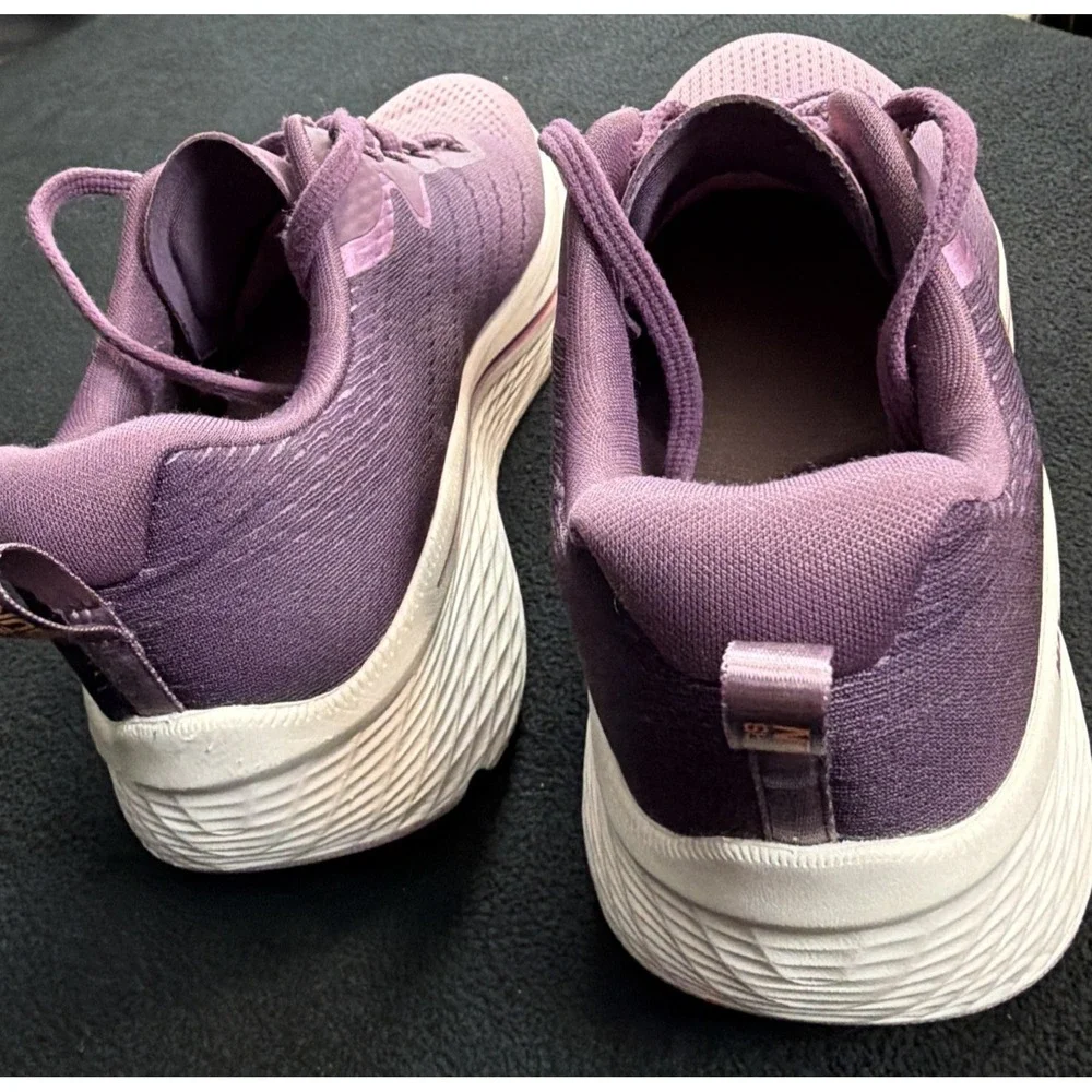 Skechers GORUN Max Cushioning Sneakers Purple Fade Mauve MVE WMNS 9.5 Copper